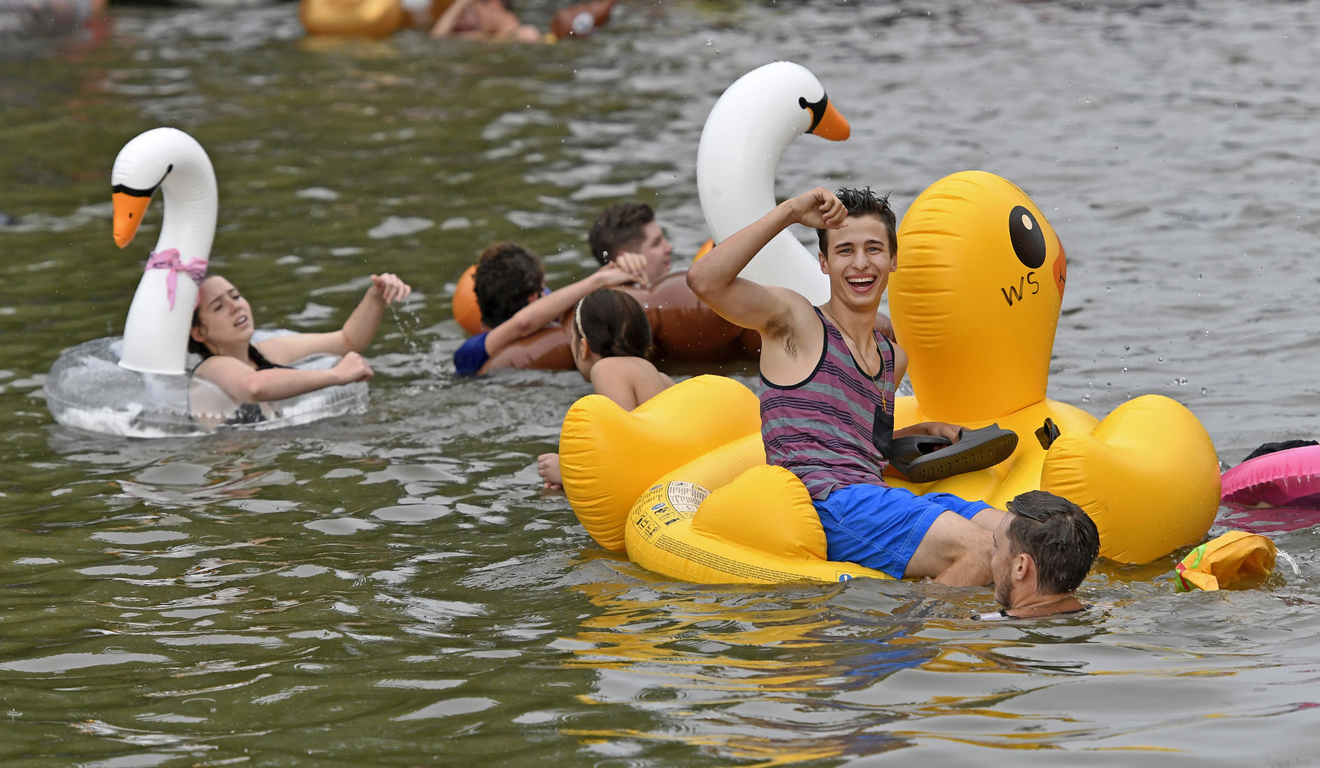 pondjumpasc0341.051619 bf.jpg